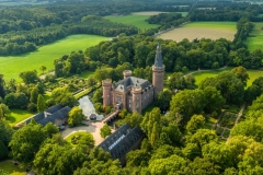 Rheinradweg-Schloss-Moyland-Luftbild-©Dominik-Ketz-Tourismus-NRW-eV