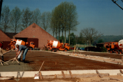 1980-04-Hallenumbau-Siloplatte-gegossen