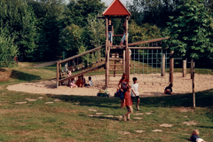 2005-Spielplatz-Turm-Mitmach-Programm