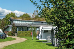2024-Sanitaerhaus-Fliederweg-Seite-Schlehenweg
