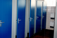 1996-Sani-Meise-Toilettenhaus-Herren