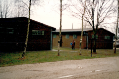 1996-Sani-Meiselinke-Toilettenge.-m-Ausgussraum-rechts-Dusch-Waschhaus_004541