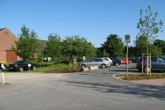 2007-2008-Einfahrt-Parkplatz-neu